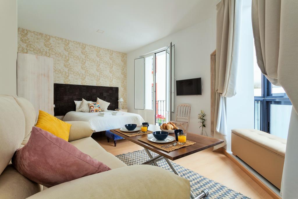 Hostly Acetres 1A Loft In City Center, Comunal Terrace, Fibre,Parking Optional セビリア エクステリア 写真