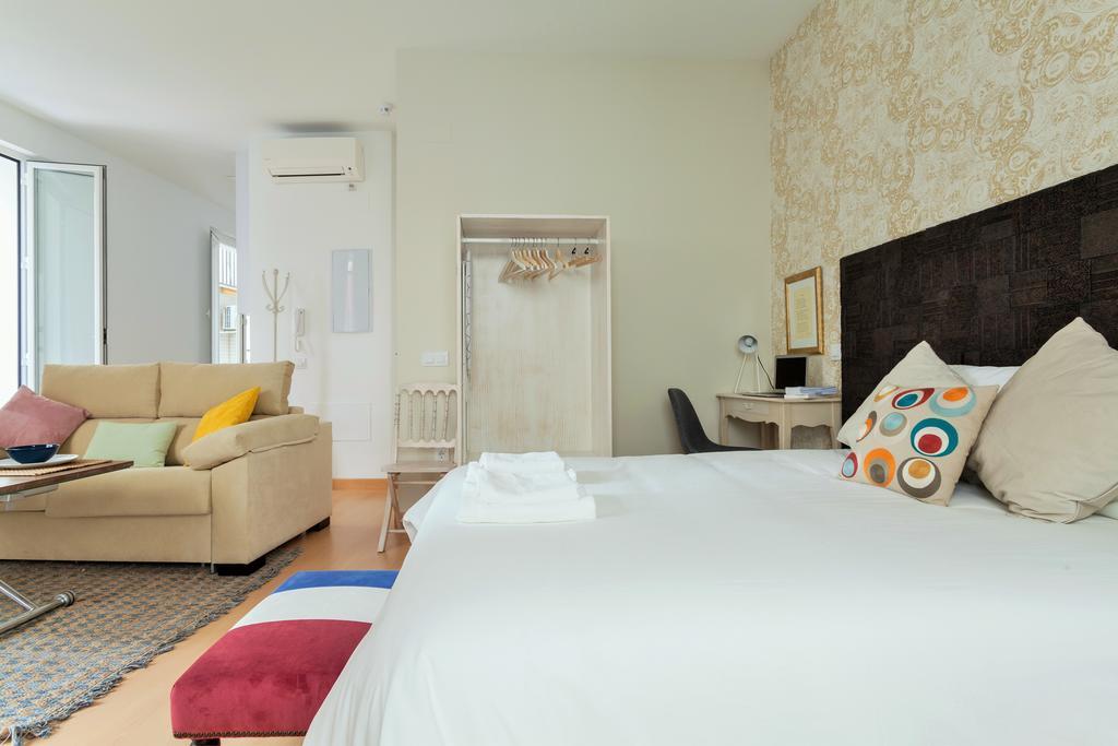 Hostly Acetres 1A Loft In City Center, Comunal Terrace, Fibre,Parking Optional セビリア エクステリア 写真