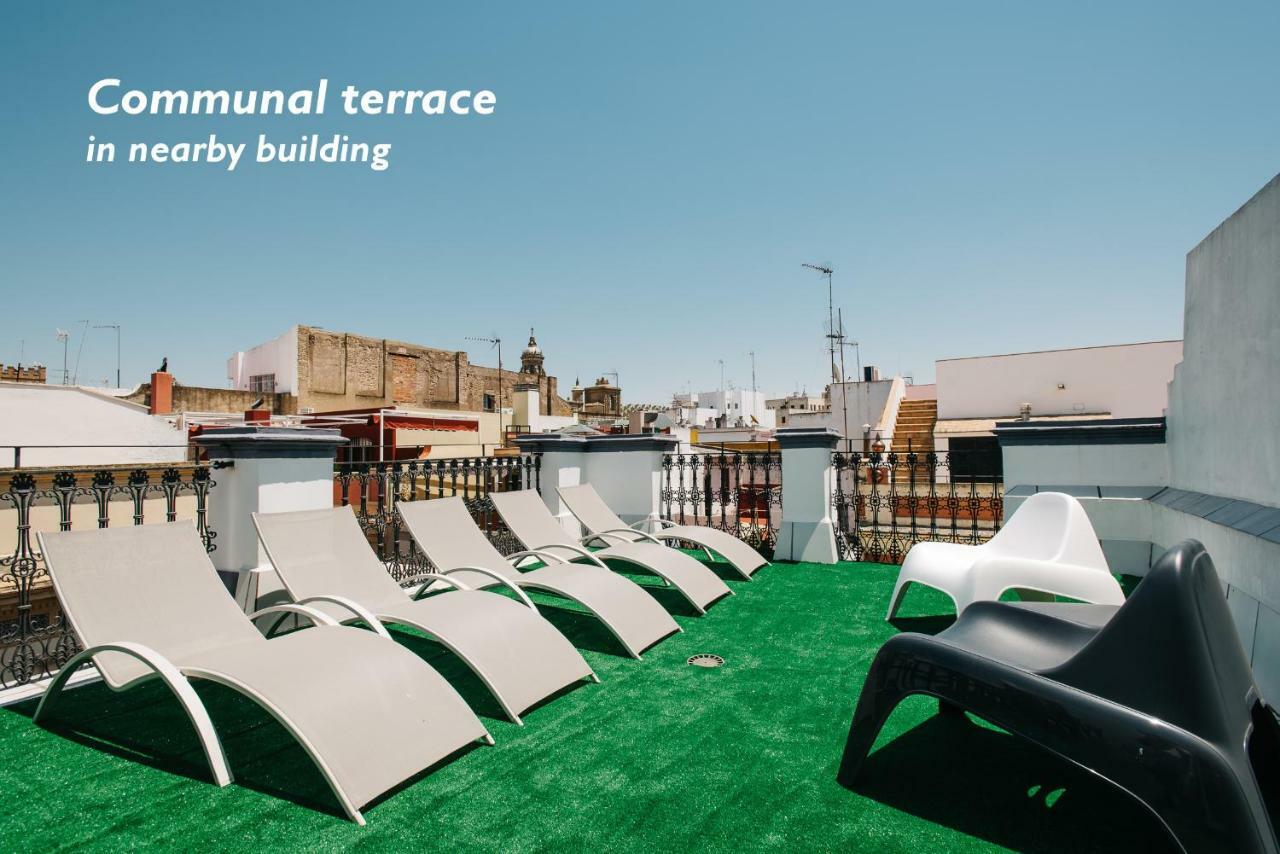 Hostly Acetres 1A Loft In City Center, Comunal Terrace, Fibre,Parking Optional セビリア エクステリア 写真